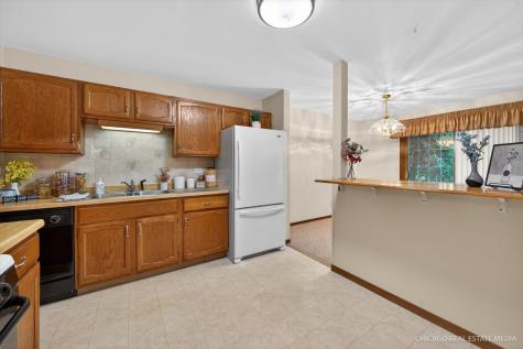 829 Chasefield Lane Crystal Lake IL 60014