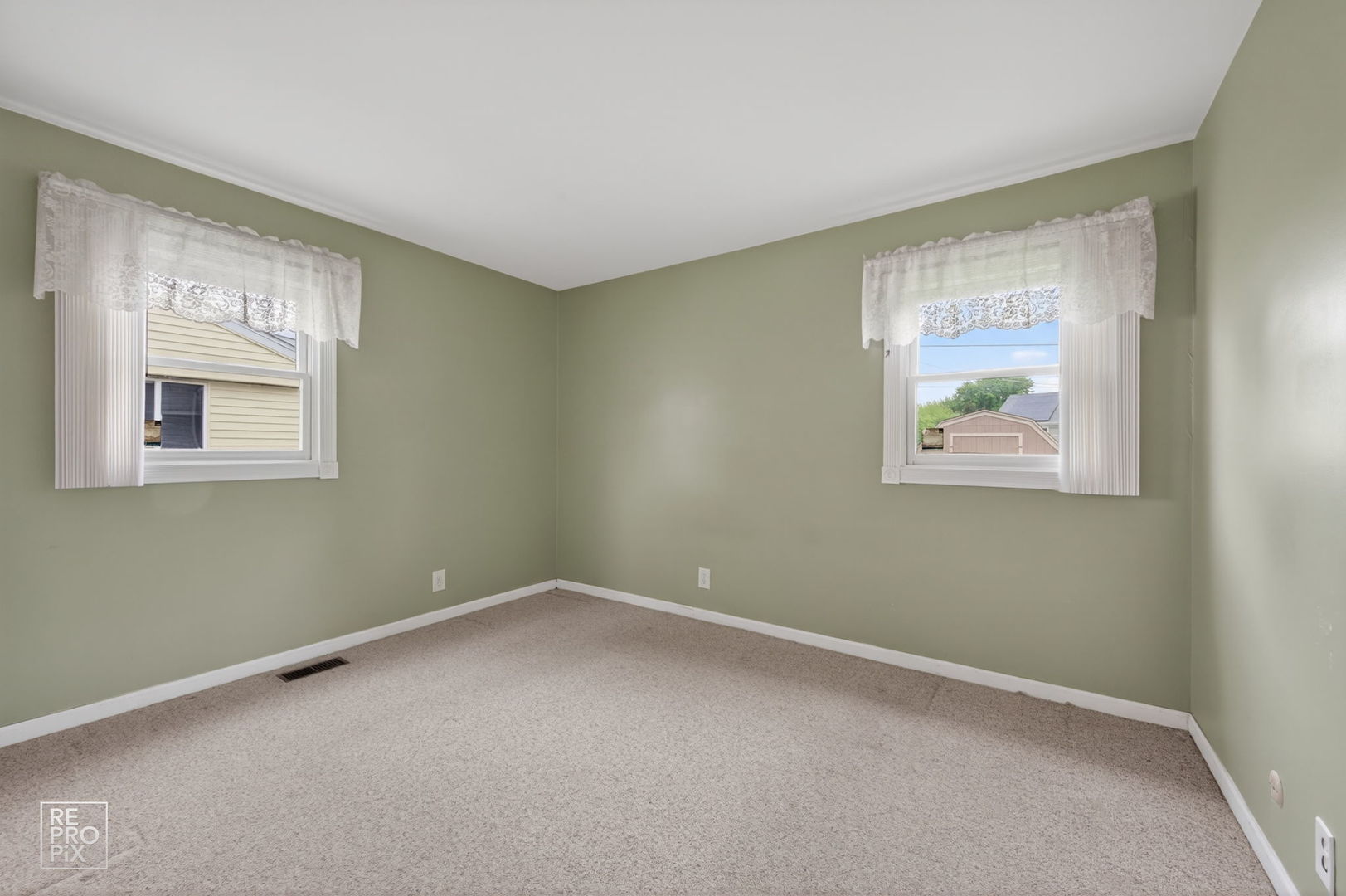1320 North Elmwood Drive Aurora IL 60506