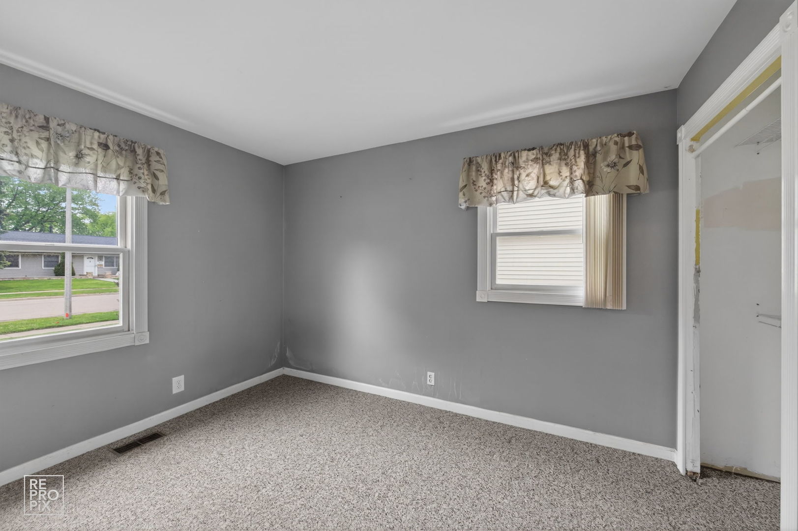 1320 North Elmwood Drive Aurora IL 60506