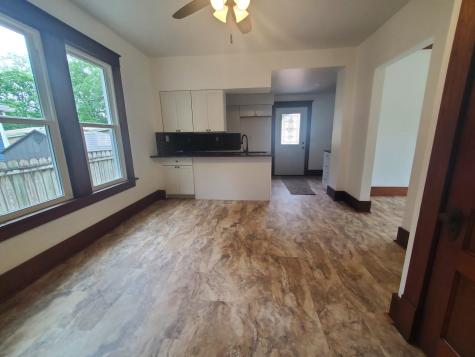 712 3RD St A Moline IL 61265