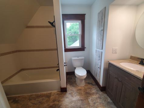 712 3RD St A Moline IL 61265