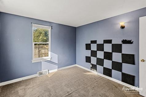 301 Donovan Street Beaverville IL 60912