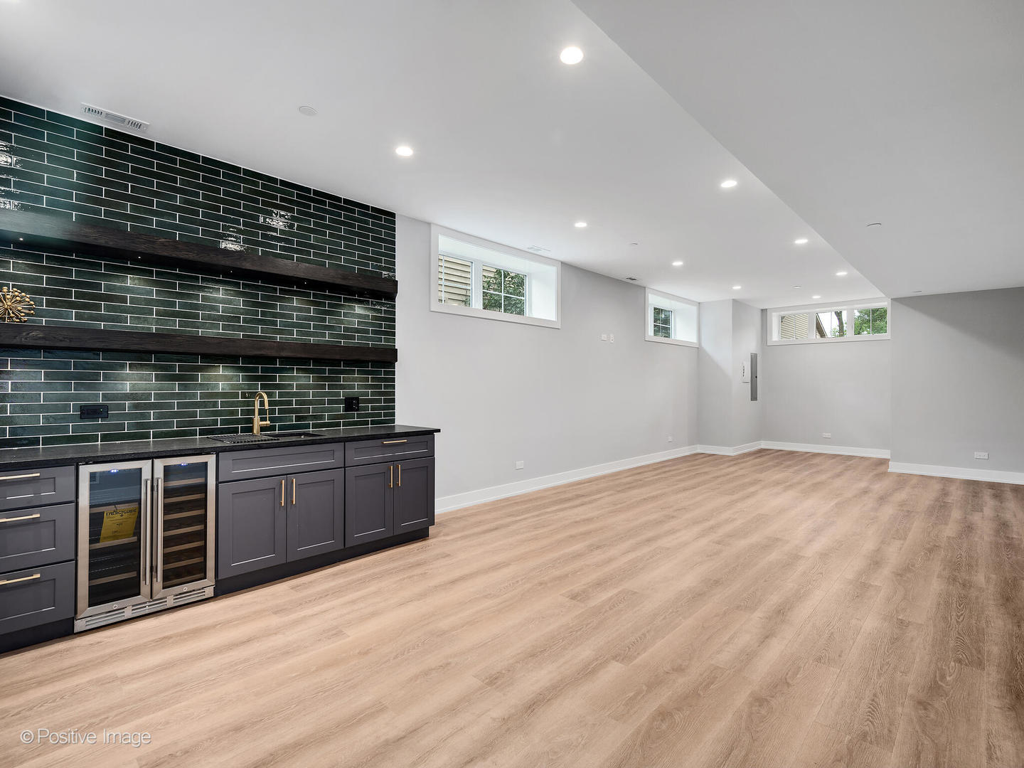 5515 Alabama Avenue Clarendon Hills IL 60514