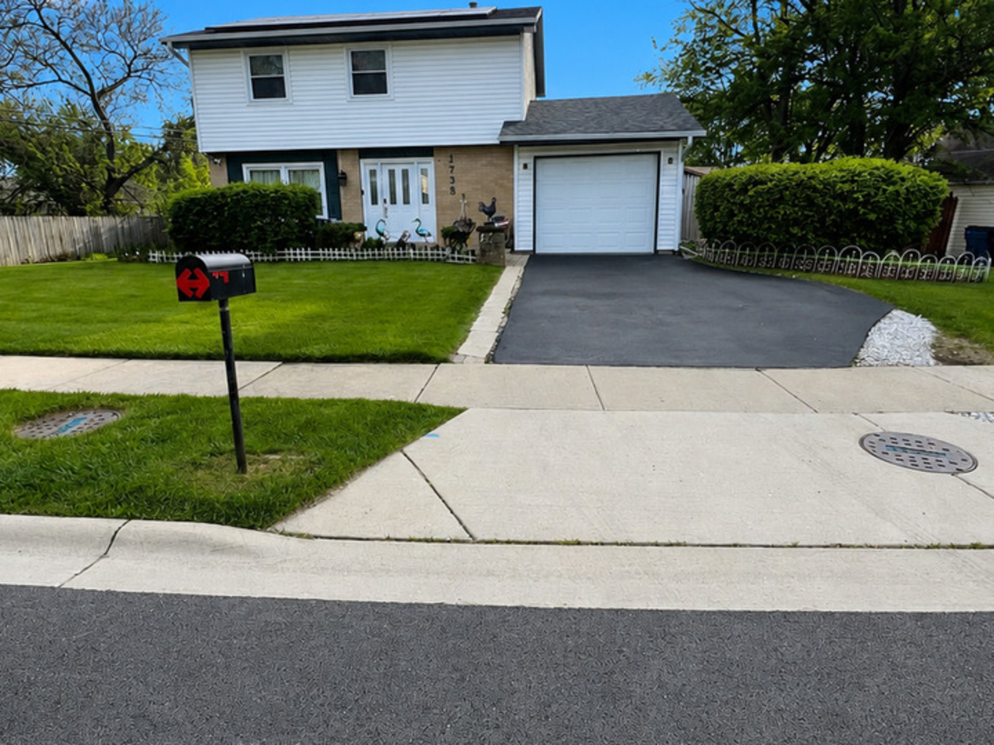 1738 Newport Street Glendale Heights IL 60139