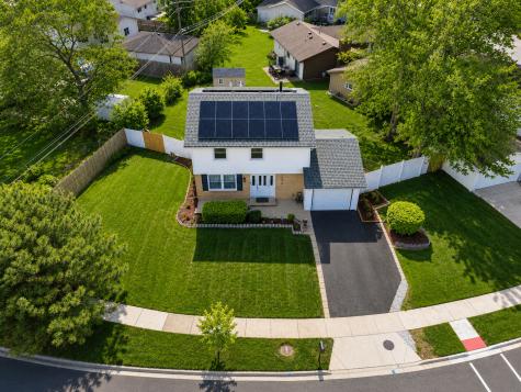 1738 Newport Street Glendale Heights IL 60139