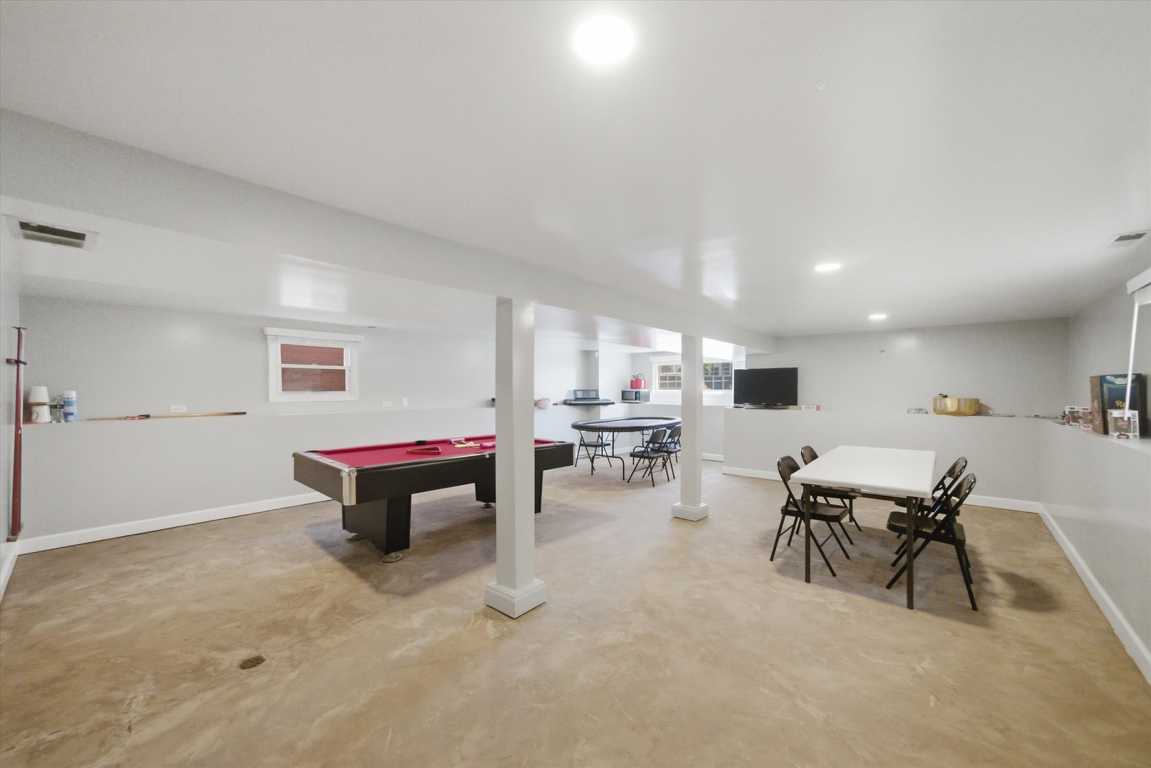 4938 West Melrose Street Chicago IL 60641