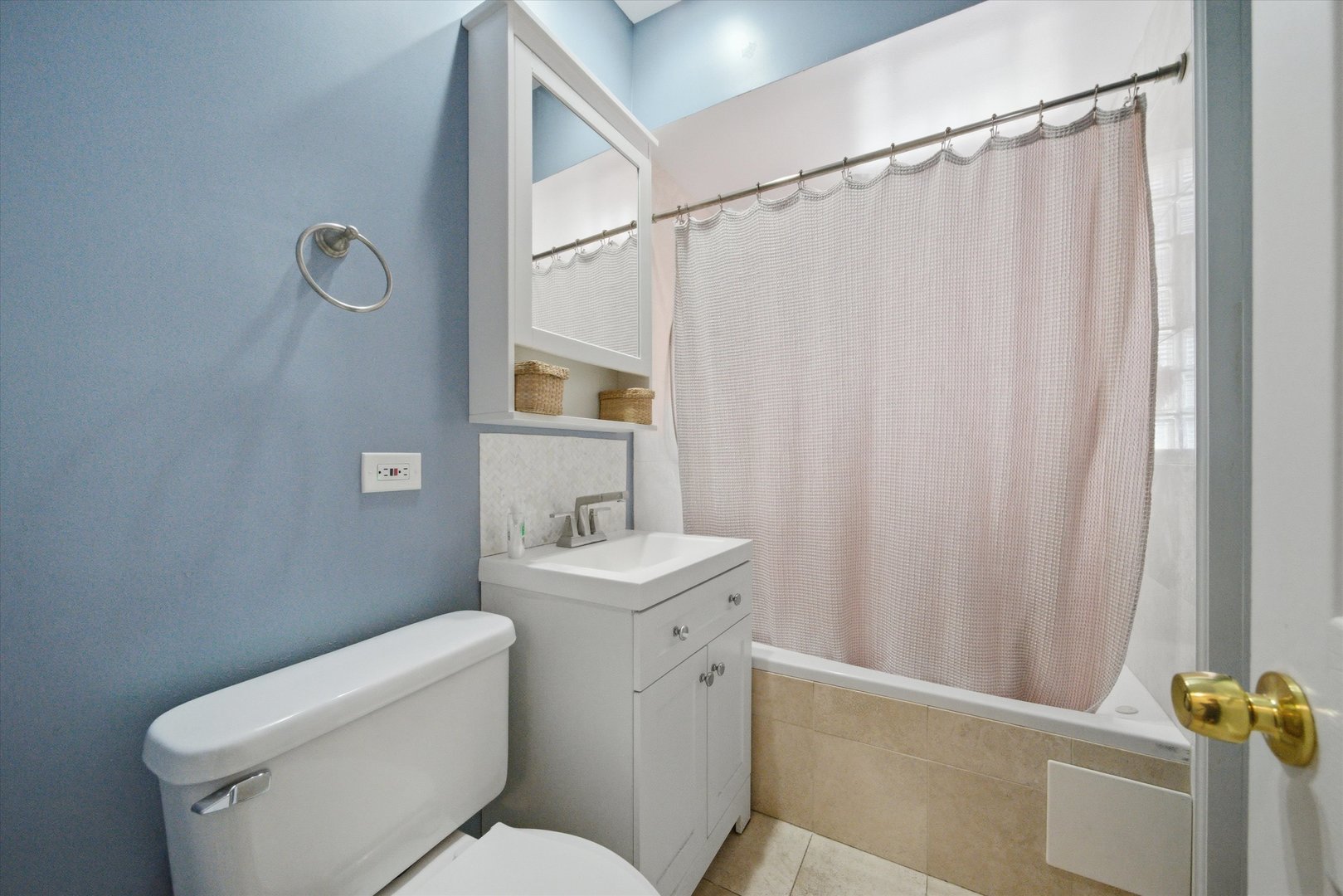 4938 West Melrose Street Chicago IL 60641
