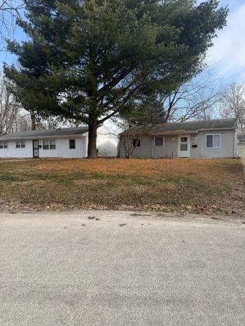 128 South Scottswood Drive Urbana IL 61802