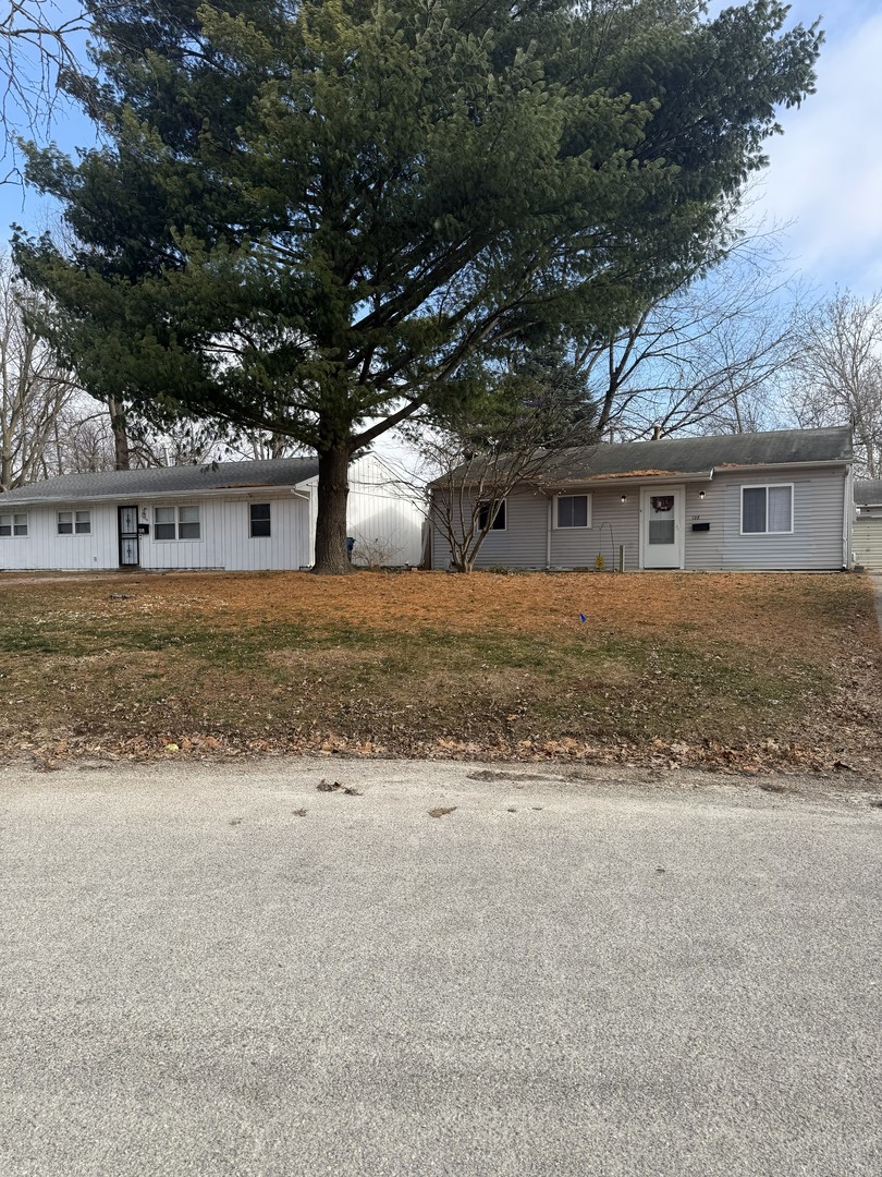 128 South Scottswood Drive Urbana IL 61802