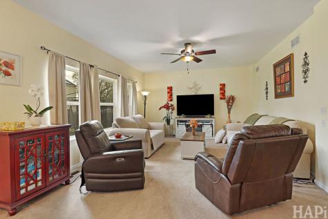 1979 Bluff Court Round Lake IL 60073