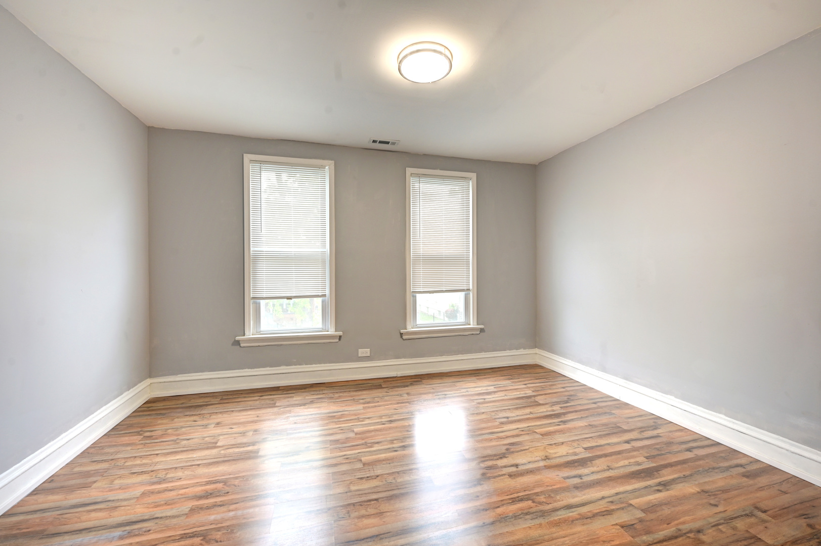 135 West 109th Place Chicago IL 60628