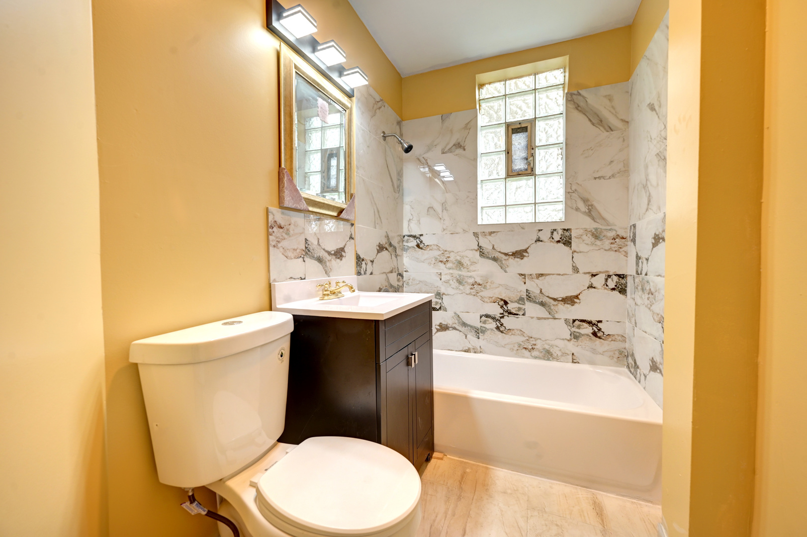 135 West 109th Place Chicago IL 60628