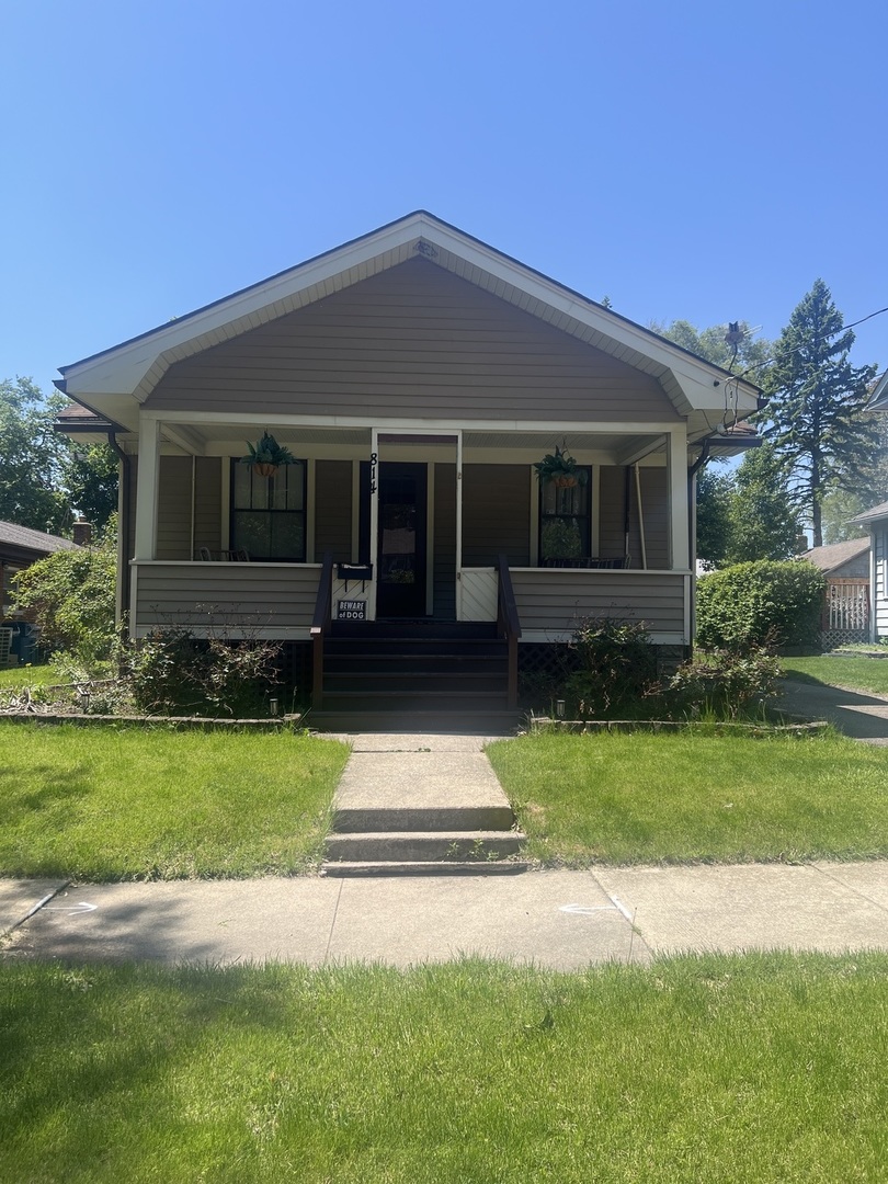 814 Iowa Avenue Aurora IL 60506