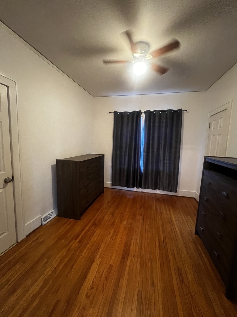 814 Iowa Avenue Aurora IL 60506