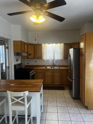 814 Iowa Avenue Aurora IL 60506
