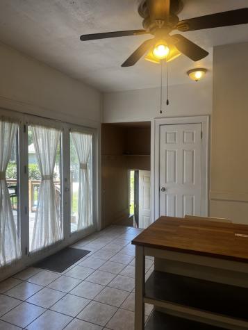 814 Iowa Avenue Aurora IL 60506