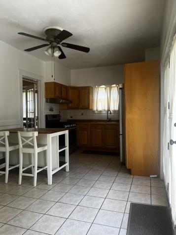814 Iowa Avenue Aurora IL 60506