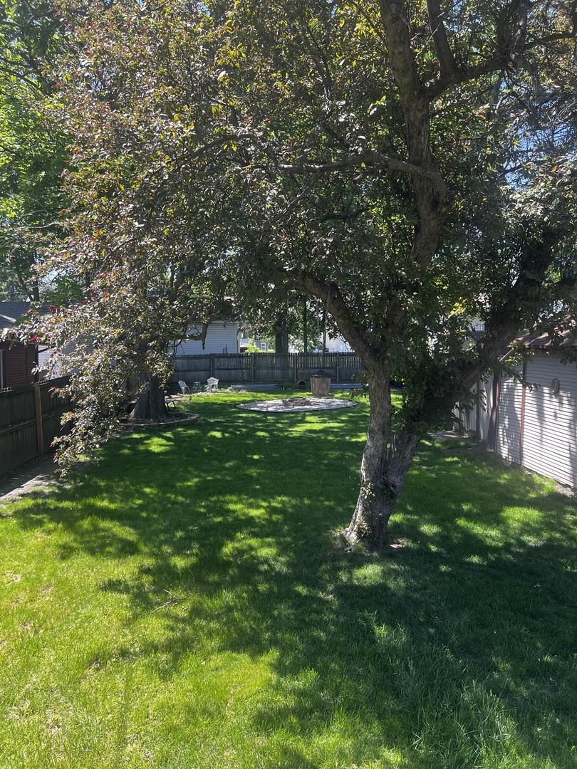 814 Iowa Avenue Aurora IL 60506