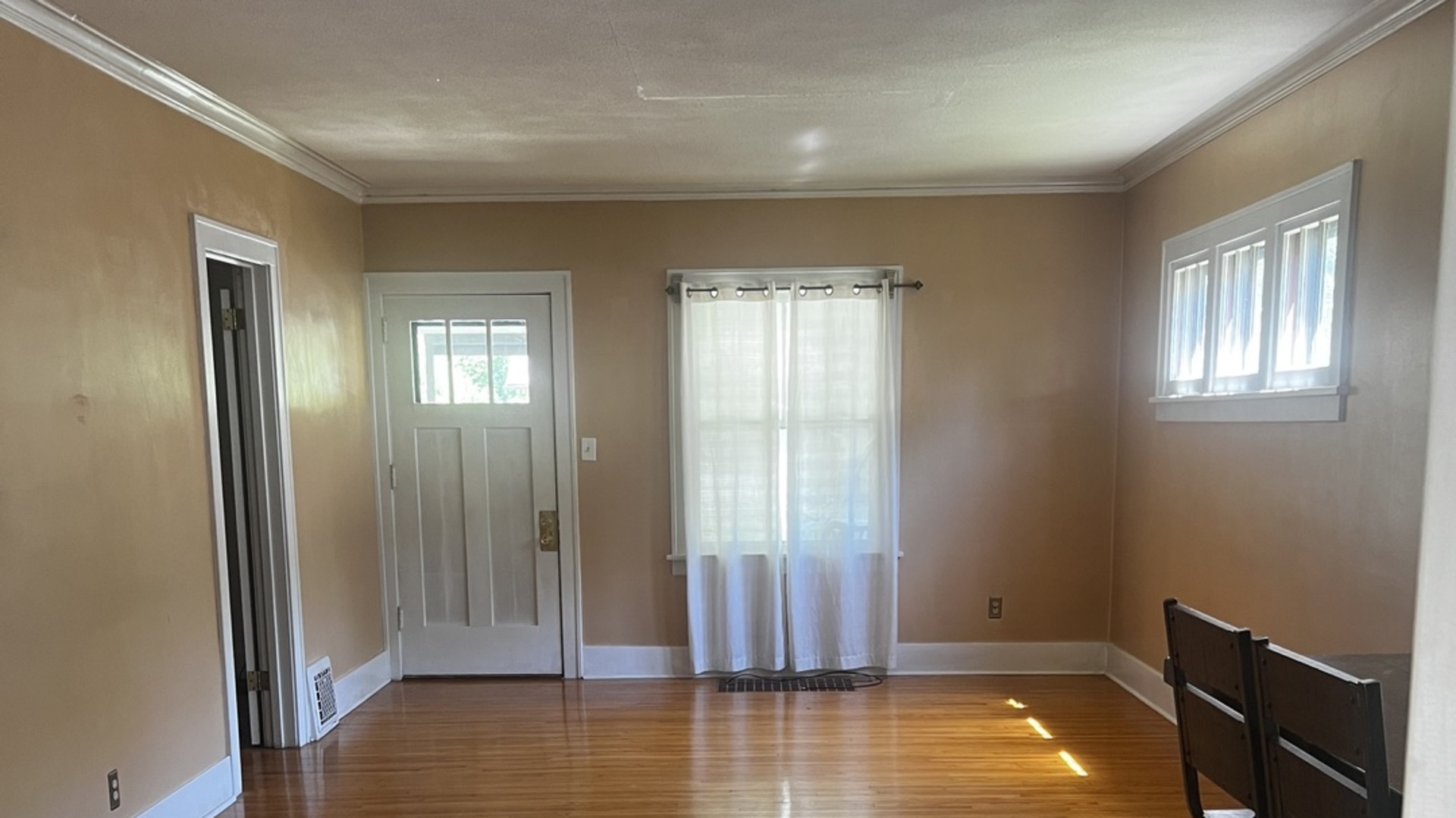 814 Iowa Avenue Aurora IL 60506