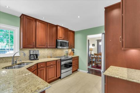 613 Crestview Drive Champaign IL 61822