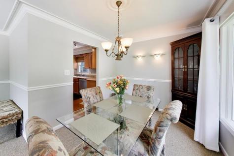 1976 Robert Street Aurora IL 60506