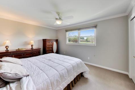 1976 Robert Street Aurora IL 60506