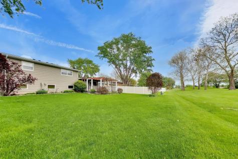 1976 Robert Street Aurora IL 60506