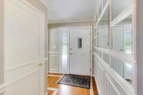 1976 Robert Street Aurora IL 60506