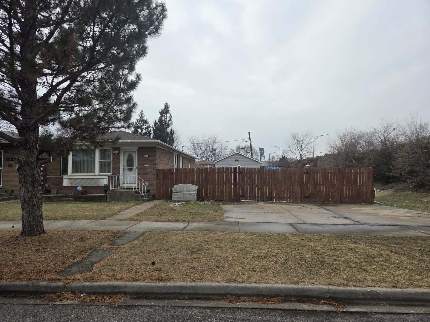 12622 South Marquette Avenue Chicago IL 60633