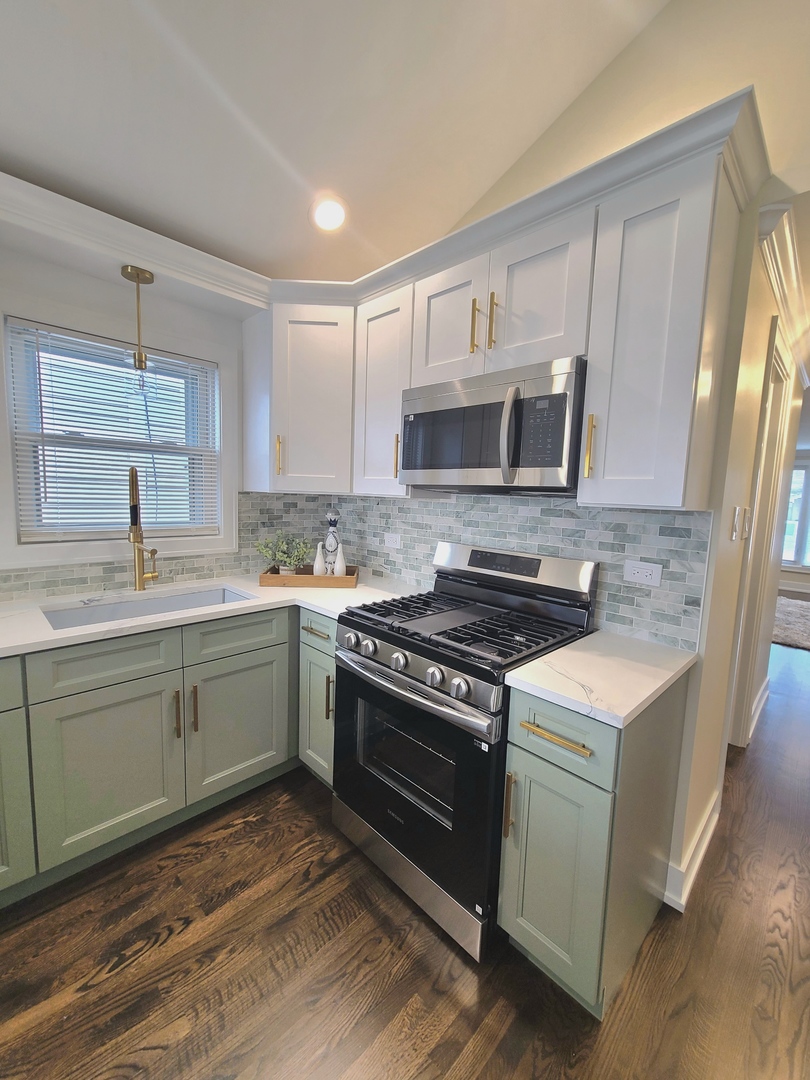 6129 South Parkside Avenue Chicago IL 60638