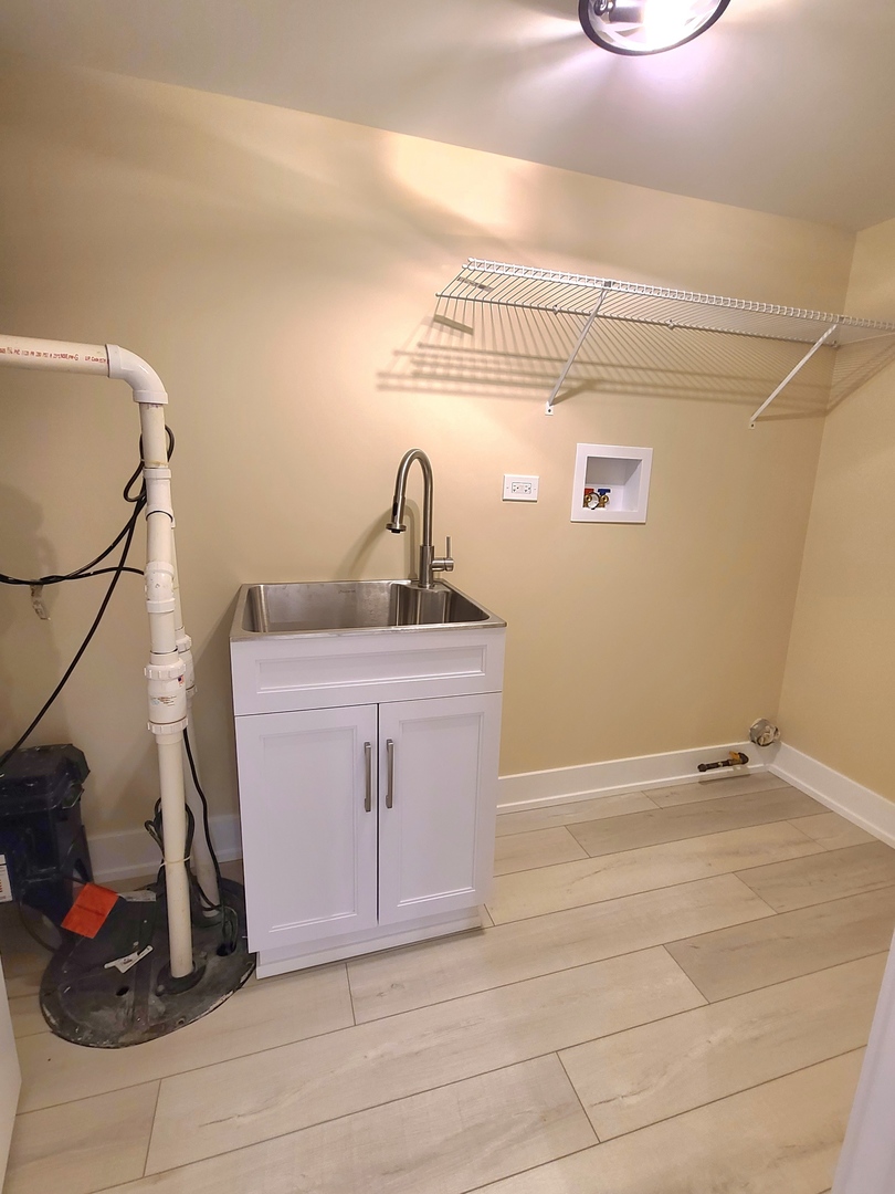6129 South Parkside Avenue Chicago IL 60638