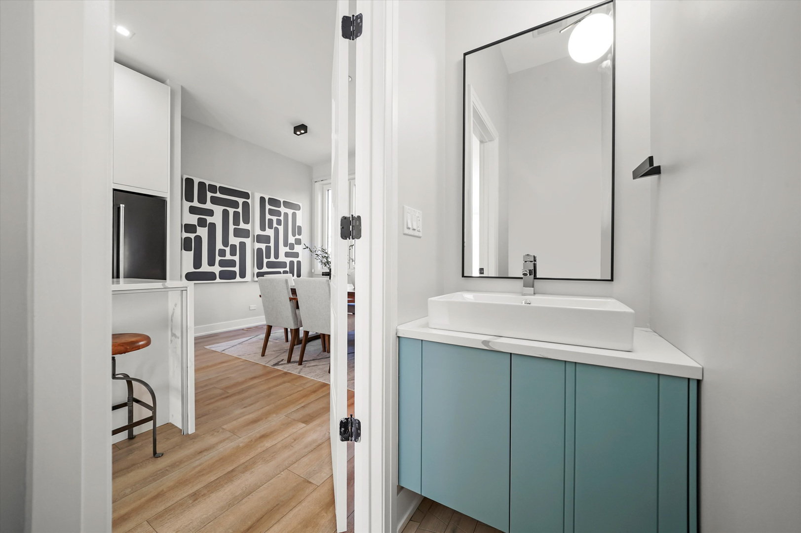 4232 West Belmont Avenue Chicago IL 60641