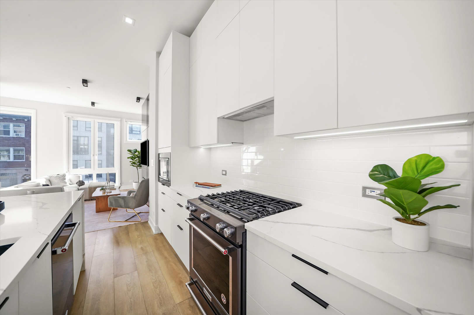 4232 West Belmont Avenue Chicago IL 60641