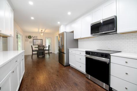 22 Erin Lane Kankakee IL 60901