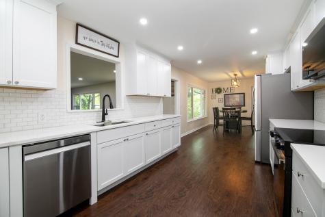 22 Erin Lane Kankakee IL 60901