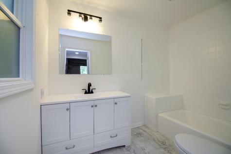 22 Erin Lane Kankakee IL 60901