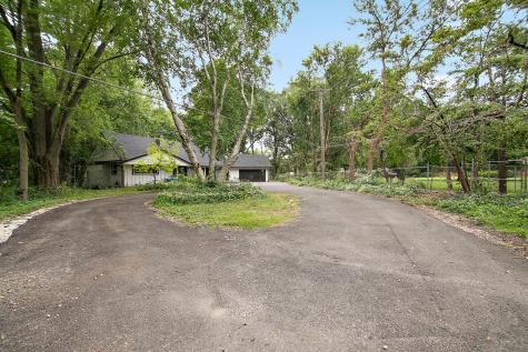 22 Erin Lane Kankakee IL 60901