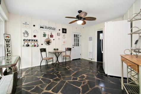 22 Erin Lane Kankakee IL 60901