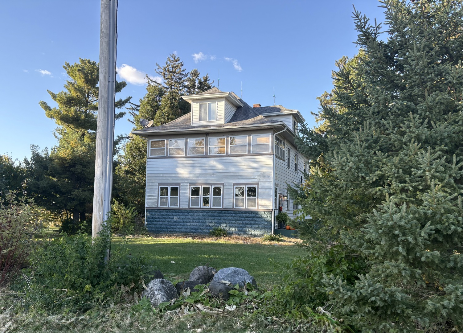 2306 Beach Road Ashton IL 61006