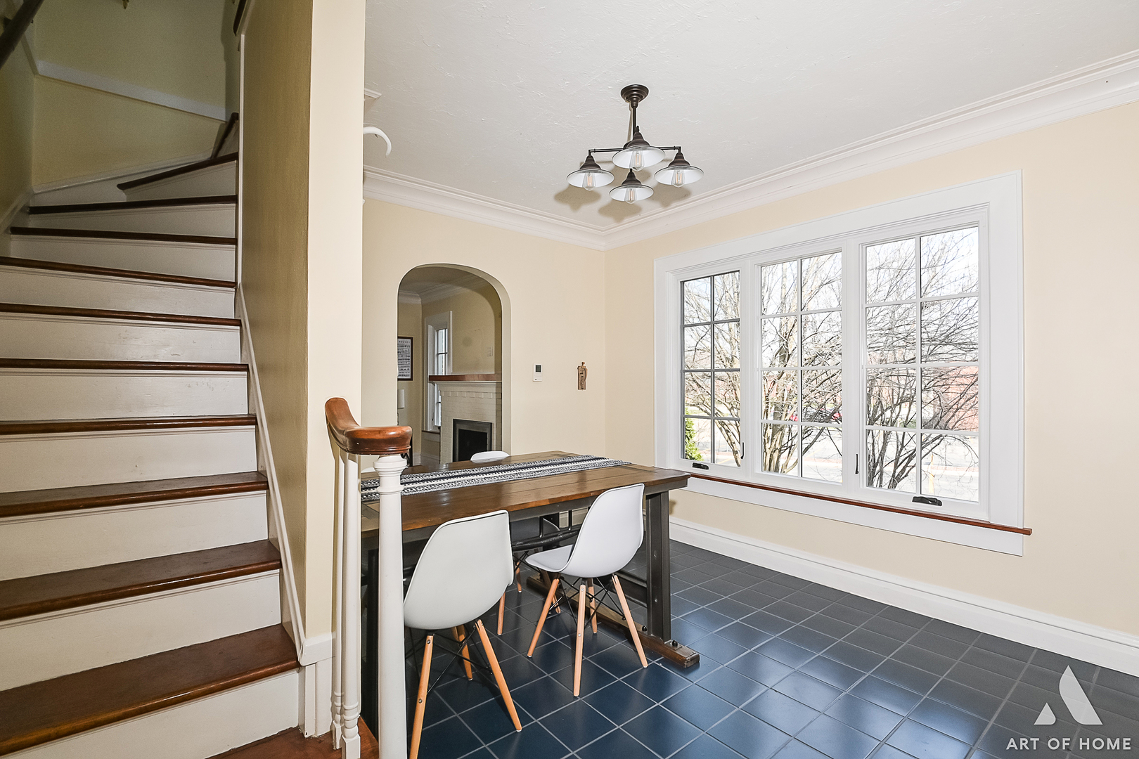 19 West Hattendorf Avenue Roselle IL 60172