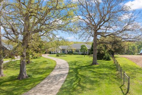 588 E County Road 2400 Dewey IL 61840