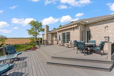 588 E County Road 2400 Dewey IL 61840
