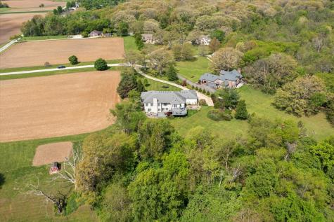 588 E County Road 2400 Dewey IL 61840