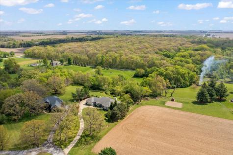 588 E County Road 2400 Dewey IL 61840