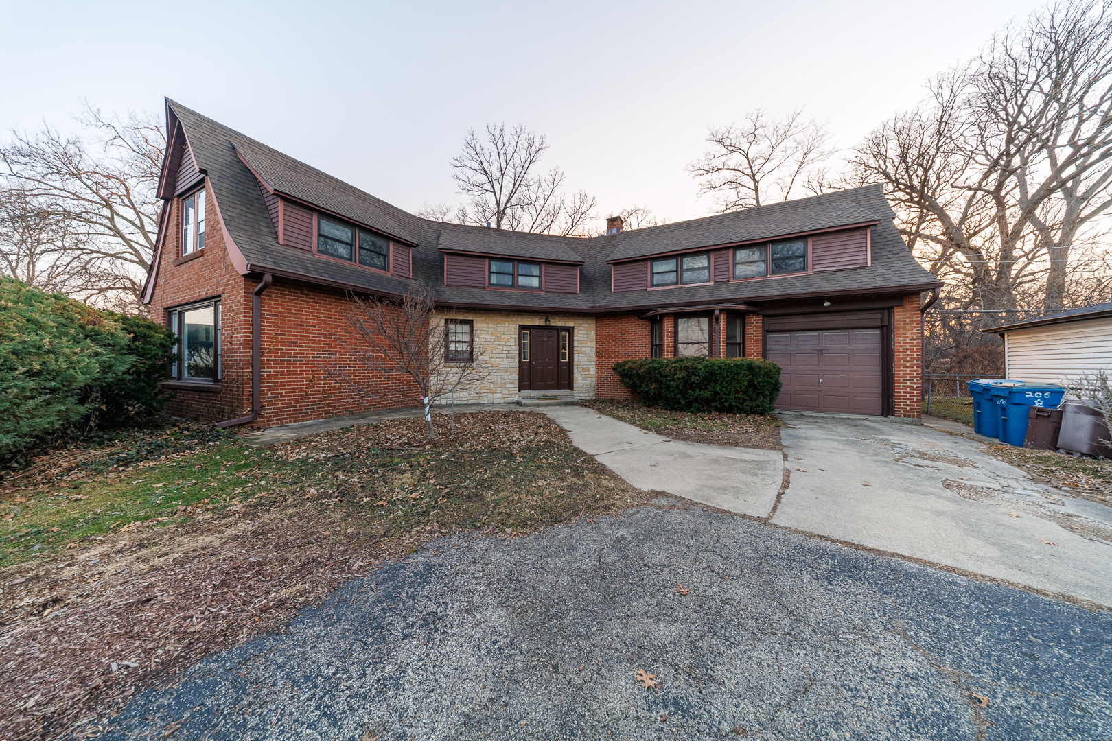 206 North Bonnie Brae Avenue Elmhurst IL 60126