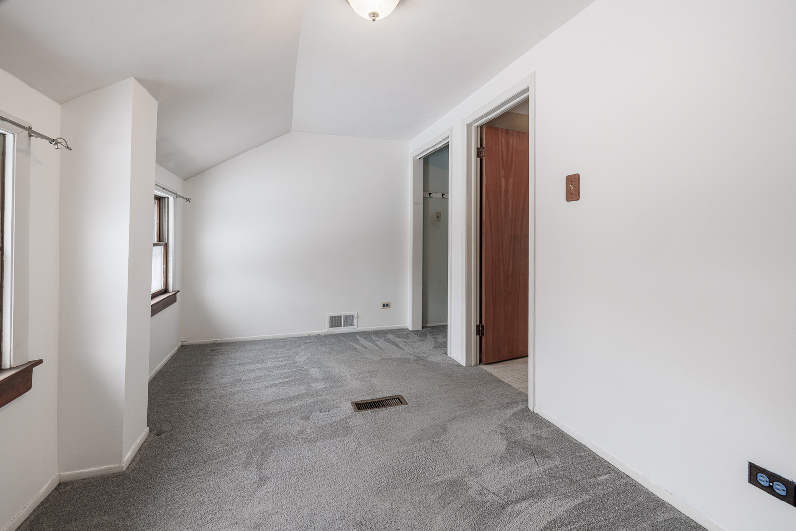 206 North Bonnie Brae Avenue Elmhurst IL 60126