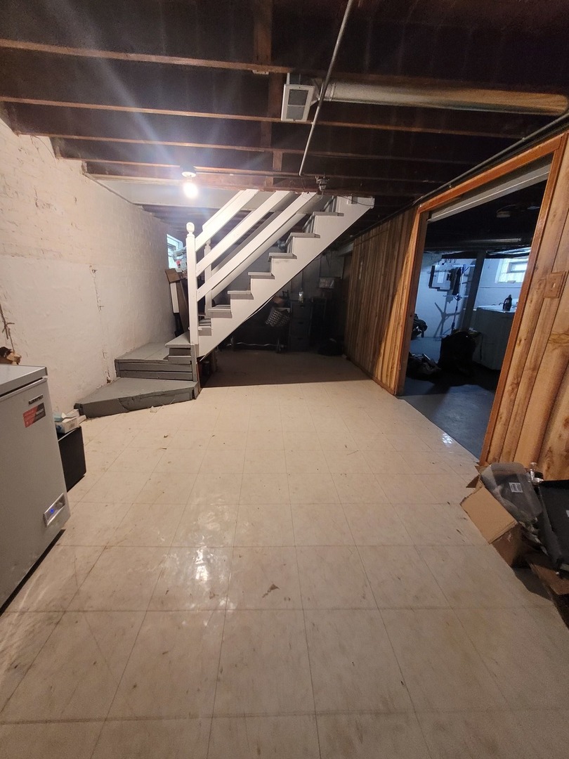 10608 South Prairie Avenue Chicago IL 60628