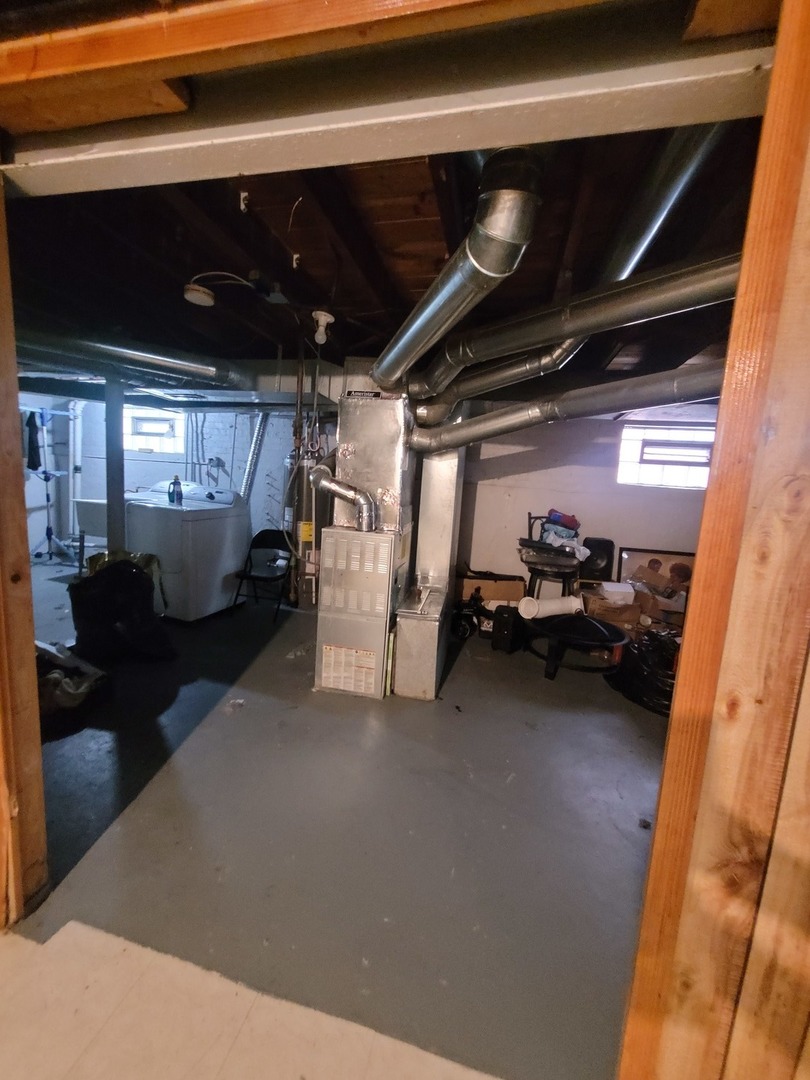 10608 South Prairie Avenue Chicago IL 60628