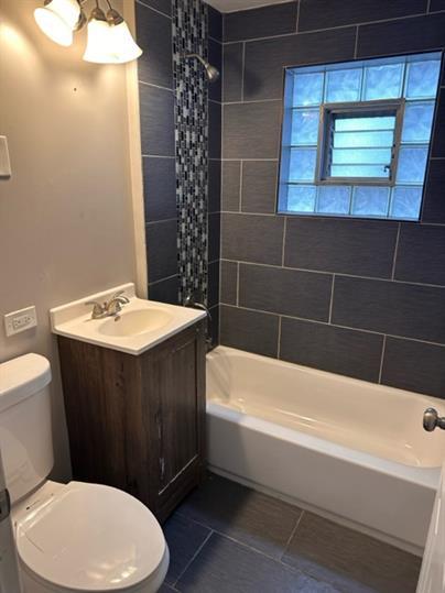 10608 South Prairie Avenue Chicago IL 60628