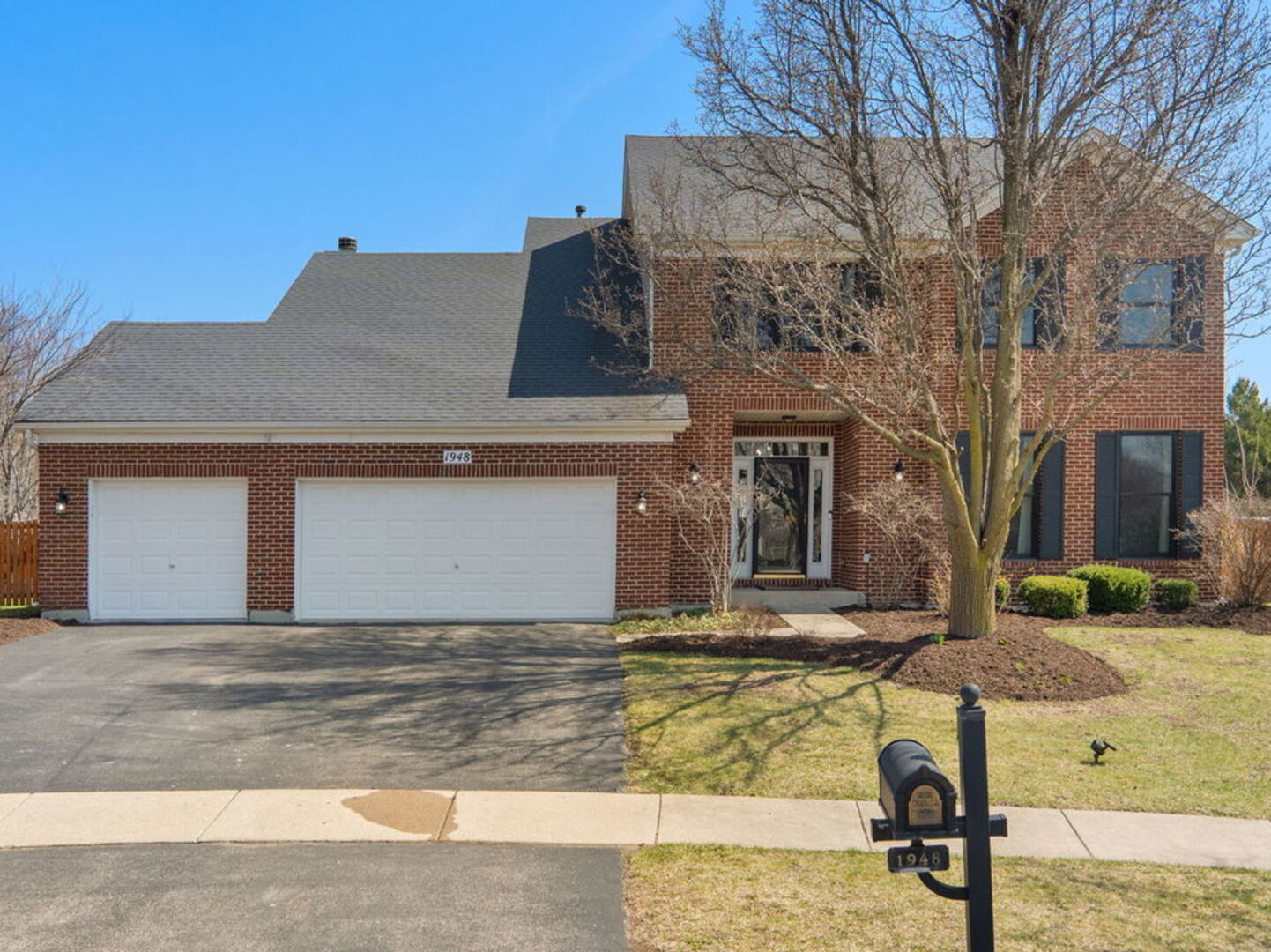 1948 Barrington Court Aurora IL 60503